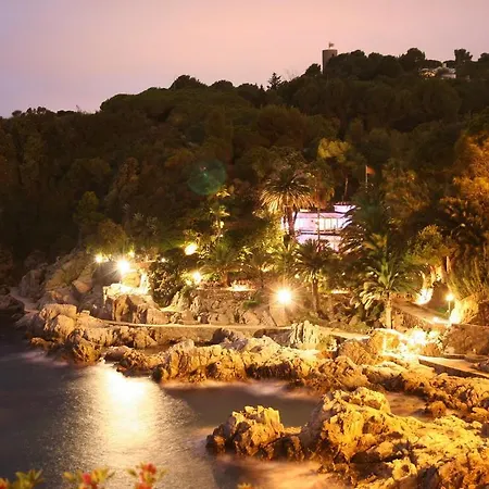 伊思迪巴斯公寓 公寓 *